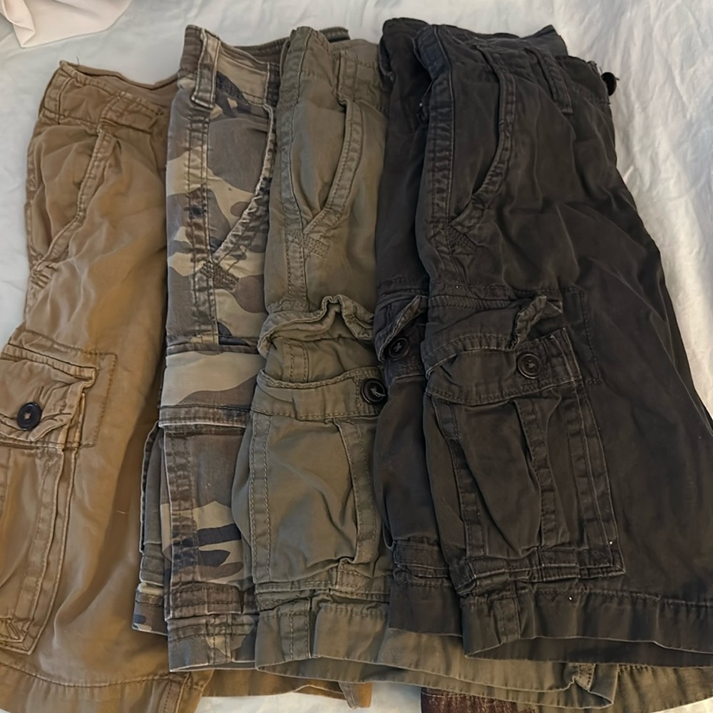 4 pair American Eagle cargo shorts